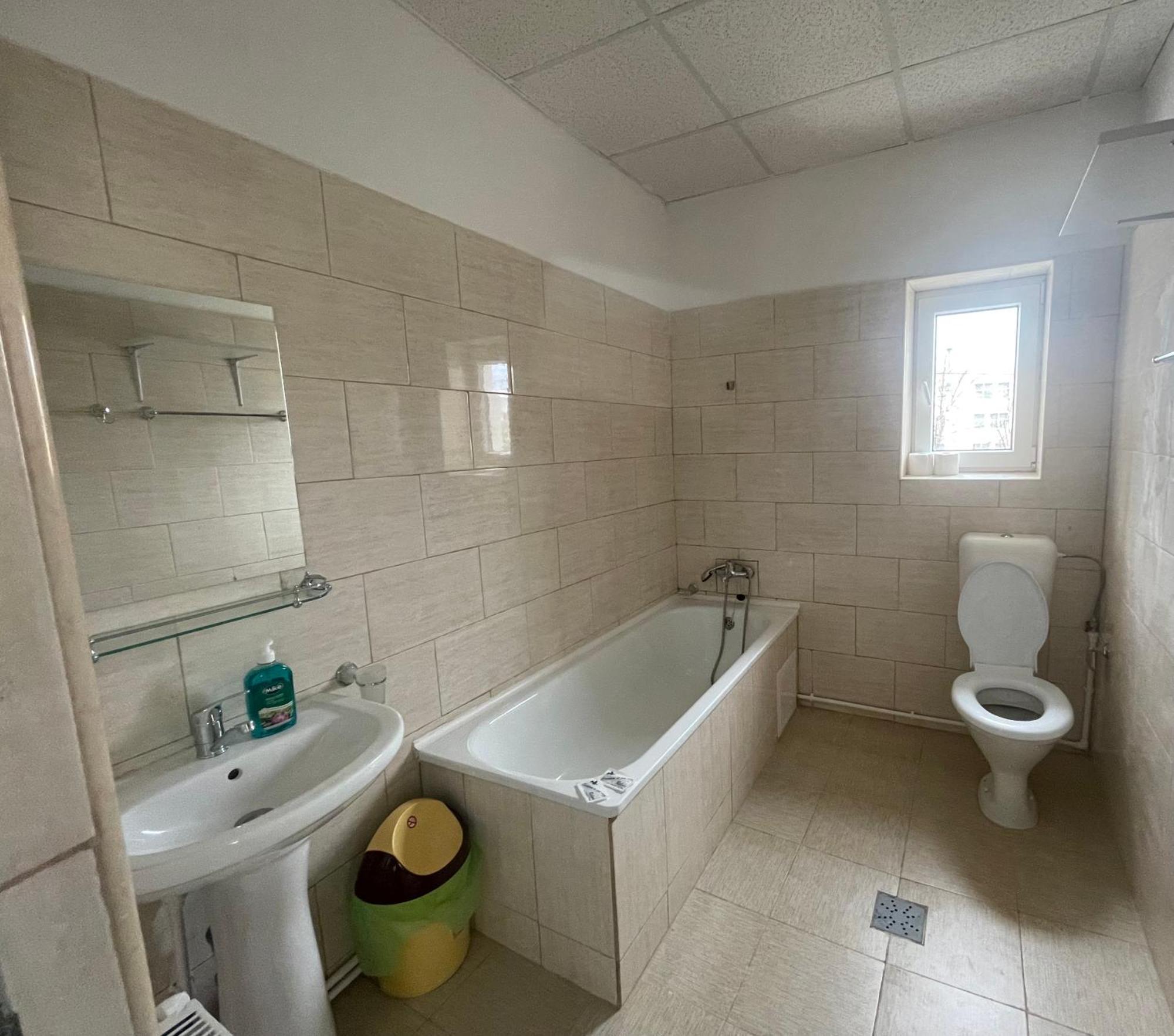 Studio Rentals Onesti Extérieur photo